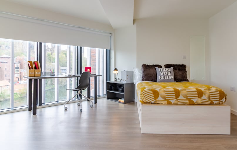 Platinum Studio River View, Dun Holm House, Unit 8, The Riverwalk, City Centre, Durham - Image 1